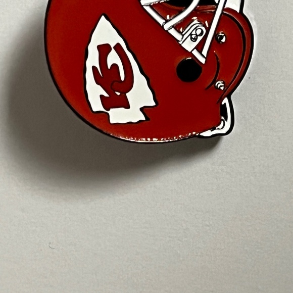 Kansas City Chiefs Helmet Hat Pin Streetwear Hats Bag Football Fitted New Era - Picture 2 of 8